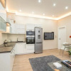 Отель Modern, Quiet & Cozy Apartment in the Middle of Downtown Near Danube at Fashion Street, фото 15