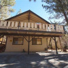 Отель Bear Snugglin by Big Bear Cool Cabins, фото 27