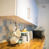 Отель Gorgeous 3-bedroom Cottage by the River in Reading, фото 27