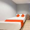 Отель OYO 112 Majesty Suites, фото 18