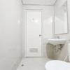 Отель Comfort Stay 1Br At Podomoro City Deli Medan Apartment, фото 9