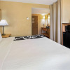 Отель La Quinta Inn & Suites by Wyndham Sunrise, фото 6