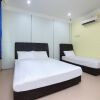 Отель SPOT ON 89857 Azra Inn Rumah Tumpangan, фото 6