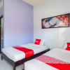Отель OYO Life 3387 Nakula Homestay Syariah, фото 35