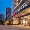 Отель Hampton by Hilton Chengdu Xibocheng, фото 1