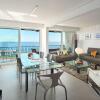 Отель Sunlight Properties - Sky blue - 3 bedroom flat with sea view on the Promenade des Anglais, фото 13