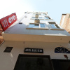 Отель OYO 11480 Hotel Blue Star, фото 16
