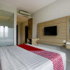 Отель OYO Flagship 3486 The Regia Tambun by GWA, фото 3