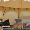 Отель Lovely Spacious Lotus Bell Tent in Shaftesbury, UK, фото 3