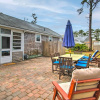 Отель Traditional Cape Cod Cottage: Walk to Beach!, фото 9