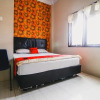 Отель RedDoorz Plus @ Jalan Gatot Subroto Medan, фото 24