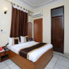 Отель OYO 24421 Classic Hotel, фото 7