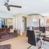 Отель Shoal Towers, Unit 3/11 Shoal Bay Road, фото 7