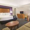 Отель La Quinta Inn & Suites by Wyndham Miami Airport East, фото 9