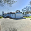 Отель Lakefront Cottage in Gun Barrel City w/ Hot Tub, фото 15