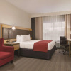 Отель Country Inn & Suites by Radisson, Fairborn South, OH, фото 6