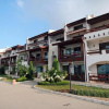Отель White Coast Beach Apartments, фото 1