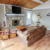 Отель Billion Dollar View 4 Bedroom Chalet, фото 10
