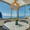 Отель Exquisite Apartment in Mouille Point near to Golf Course, фото 10
