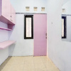 Отель Spot On 91626 Rr Kost Putri Syariah, фото 3