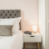Отель Stunning 2 BD with Patio & Free Parking, фото 4