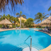 Отель Amazing 4br3 5BA Villa w Private Pool Goldcoast, фото 30