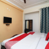 Отель OYO 5276 Intercity Guest House, фото 1