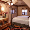 Отель The Queen, A Victorian Bed & Breakfast, фото 4
