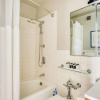 Отель Cozysuites 800 Tower 1BR w sky Pool gym 22, фото 8