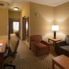 Отель Holiday Inn Express & Suites Chicago West-Roselle, an IHG Hotel, фото 2