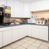 Отель Microtel Inn & Suites by Wyndham Tulsa East, фото 6