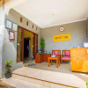 Отель Putri Kuning Residence by OYO Rooms, фото 1
