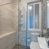 Отель Spacious Apartment Steps to the Promenade, фото 5