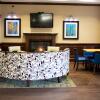 Отель Holiday Inn Express West Jefferson, an IHG Hotel, фото 6