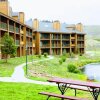 Отель DOCO Rocky Mountain Vacation Rental-Queen Suite with Resort Amenities, фото 3
