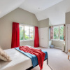 Отель Castor Bay Home near Albany Sleeps 9, фото 5