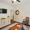 Отель Bright, Stylish & Walkable Tyler House w/ Deck!, фото 18