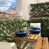 Отель Beautiful flat with balcony & Great location, фото 17