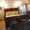 Отель Meadow Cottage Guest House в Редхилл