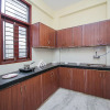 Отель OYO Home 18790 Vibrant 2BHK, фото 9
