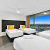 Отель Sun City - Q Stay, фото 23