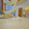Отель HARRIS Hotel & Conventions Bekasi, фото 15