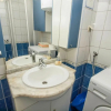 Отель Mila - 2 Bedrooms and Free Parking - A5, фото 11