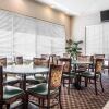 Отель Econo Lodge Inn & Suites Fort Jackson Area, фото 6