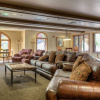 Отель Red Hawk Townhomes by Summit County Mountain Retreats, фото 35
