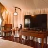 Отель Oak Tree Glamping Resort, фото 3