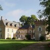 Отель Hostellerie du Château les muids в Ла Ферте-Сент-Обене