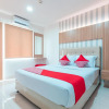 Отель OYO 1948 Apartement Sentul Tower, фото 21