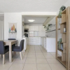 Отель Pumicestone Lodge Unit Twelve, 26 Maloja Ave, фото 8