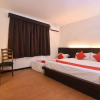 Отель OYO 43960 Laksamana Executive & Boutique Hotel, фото 20